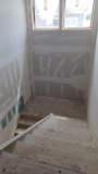 Stairs-to-2nd-floor